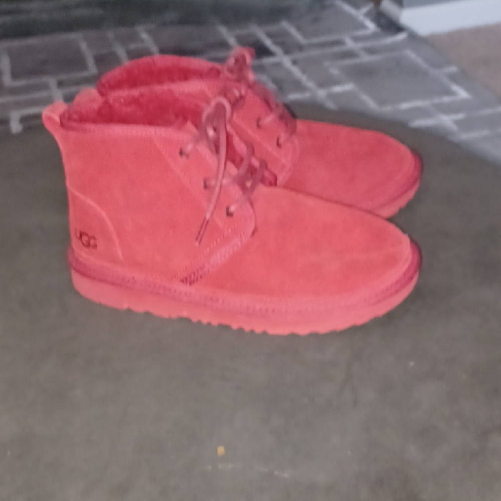 UGG Vibrant Red Suede Ankle Boots.Size 7 NWT